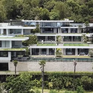 CLIFF HOUSE